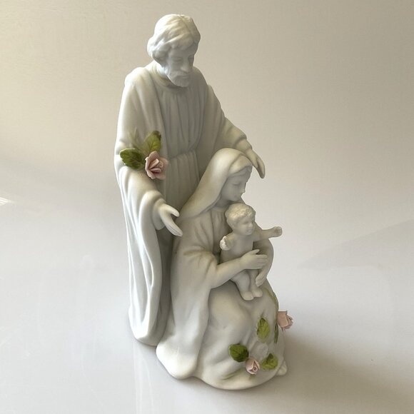 “THE HOLY FAMILY” PROCELAIN FIGURINE THE KNIGHTS OF COLUMBUS SUPREME COUNCIL OFF - Picture 2 of 9
